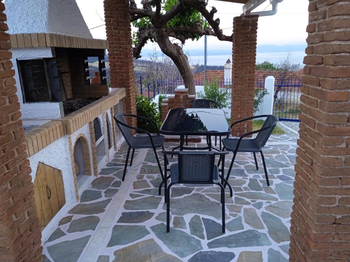 Σπίτι Στο Βουνό Αλλά Μια Ανάσα Από Τη Θάλασσα Villa Paleochori Exterior photo